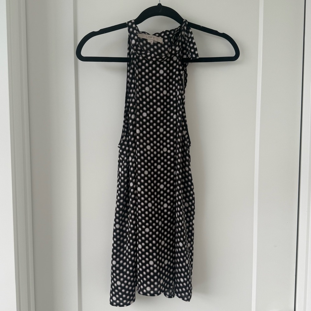 LOFT Monochrome Sleeveless Top